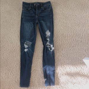 •American Eagle Ripped Jeans